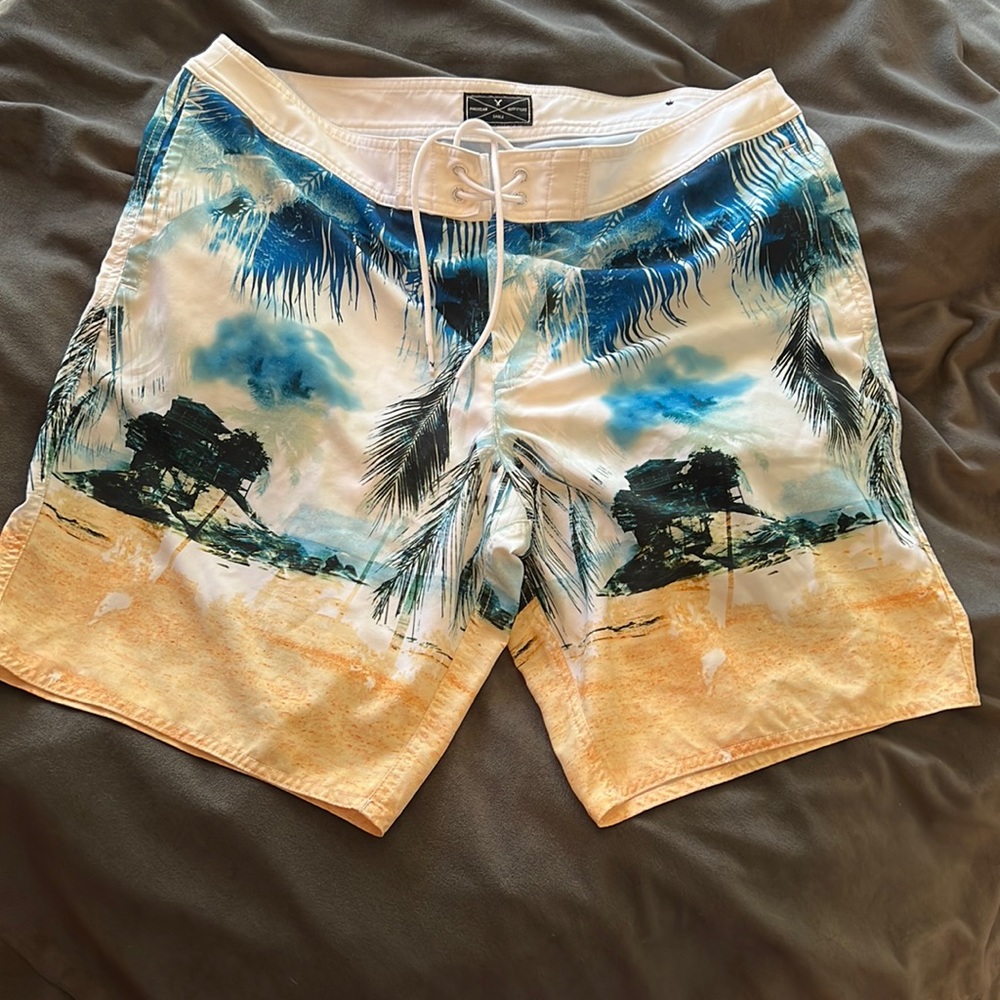 American Eagle Swim Trunks 🏊🏻‍♂️🌊